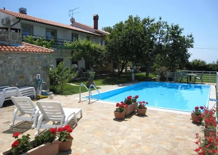 Apartments Ficur With Swimming Pool & Grill, Portoroz