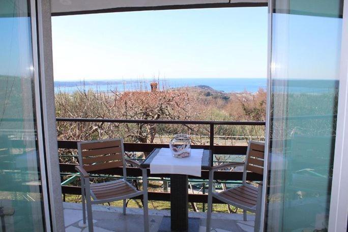 Apartman Ficur With Swimming Pool & Grill,